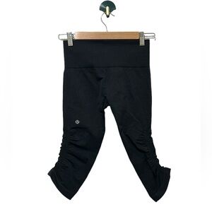 Lululemon In The Flow Crop II Black size 4 Compression